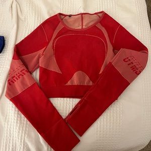 Gym shark long sleeve red workout top